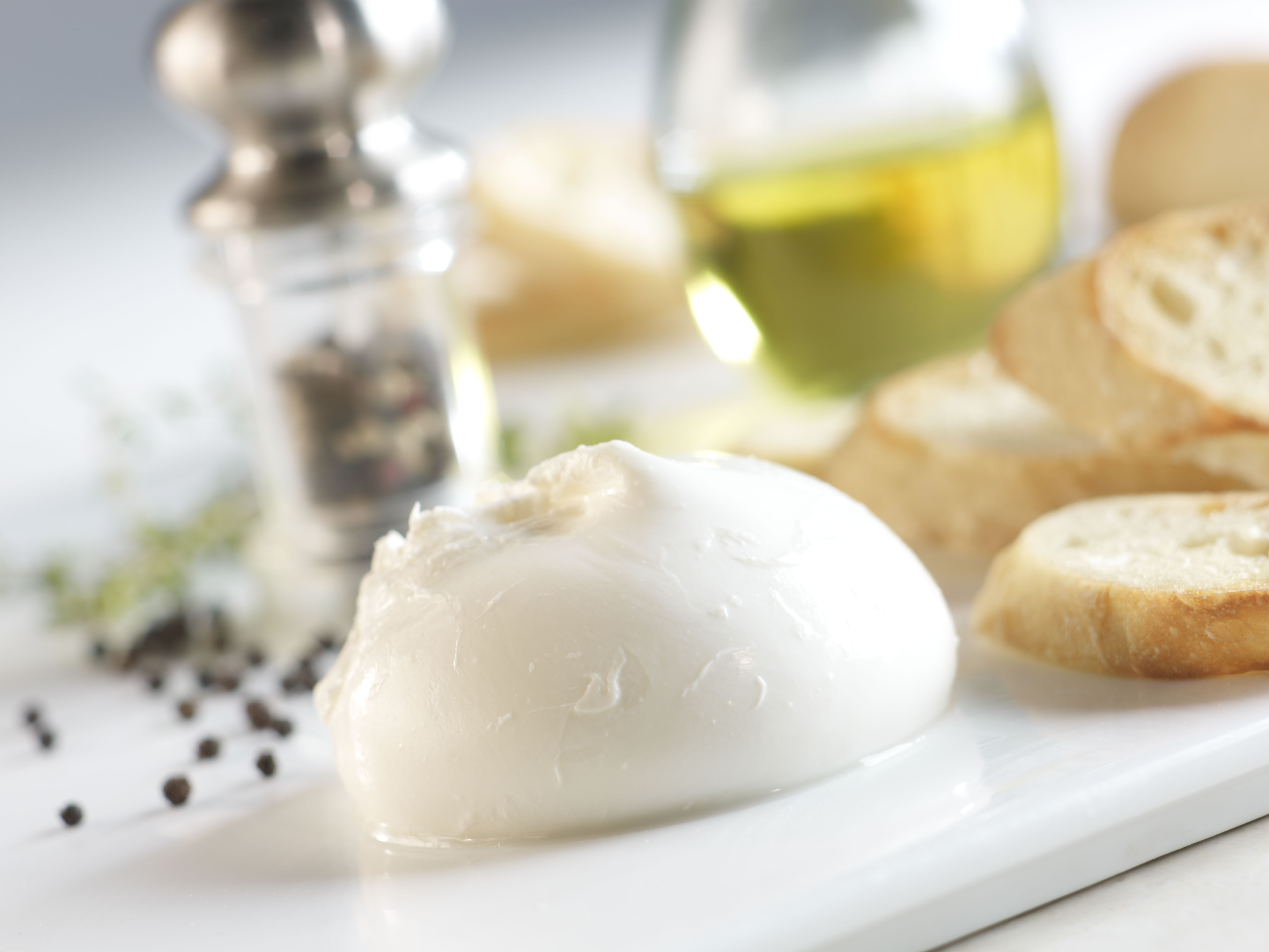 mozzarella-burrata-kg_160352